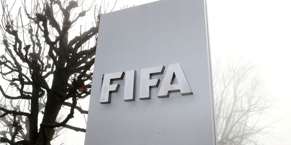 novo-codigo-disciplinar-da-fifa-endurece-punicoes-em-casos-de-racismo