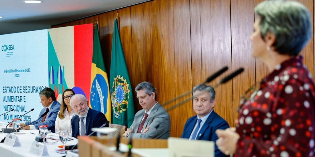 combate-a-fome-precisa-de-sensibilidade-e-politica-de-estado,-diz-lula