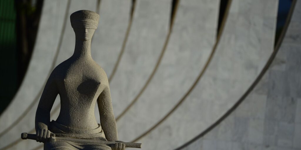 moraes-quer-extradicao-de-ex-assessor-do-tse-acusado-de-vazamentos