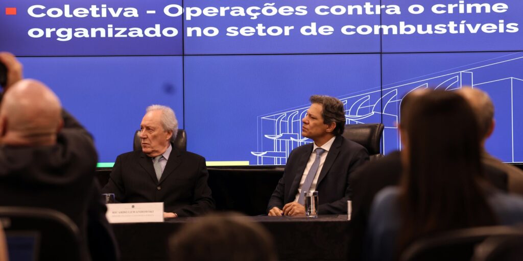 pcc-movimentou-bilhoes-com-combustiveis-e-mercado-financeiro