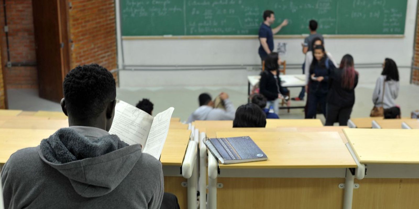 mec-oferta-7,8-mil-vagas-de-pos-graduacao-gratuita-para-professores