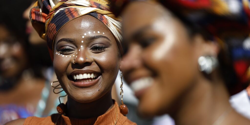 especialistas-defendem-atencao-especifica-para-saude-da-pele-negra