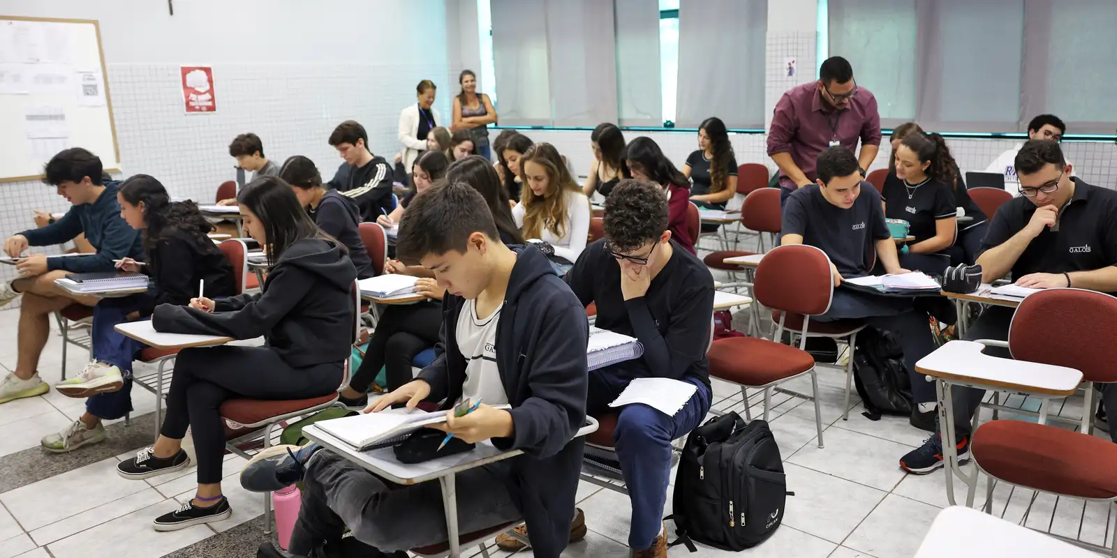 fies/2025:-mec-define-regras-para-oferta-de-vagas-remanescentes