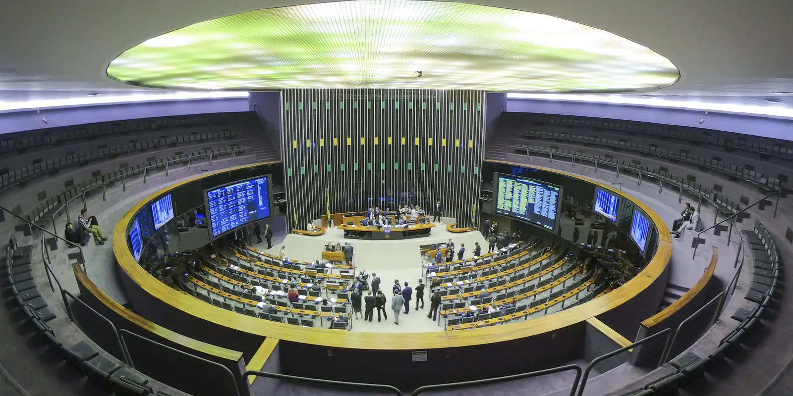 fux-defere-pedido-para-manter-numero-de-deputados-nas-eleicoes-de-2026