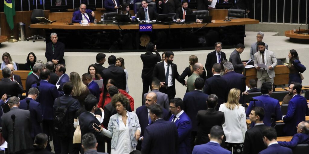 camara-aumenta-penas-para-crimes-como-extorsao-e-escudo-humano