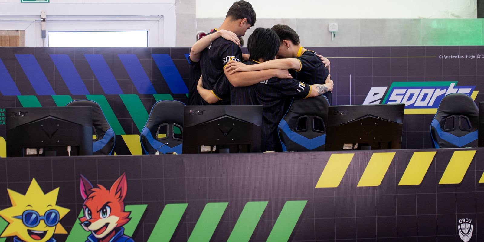 e-sports-no-jubs:-atletas-avaliam-pros-e-contras-da-profissionalizacao