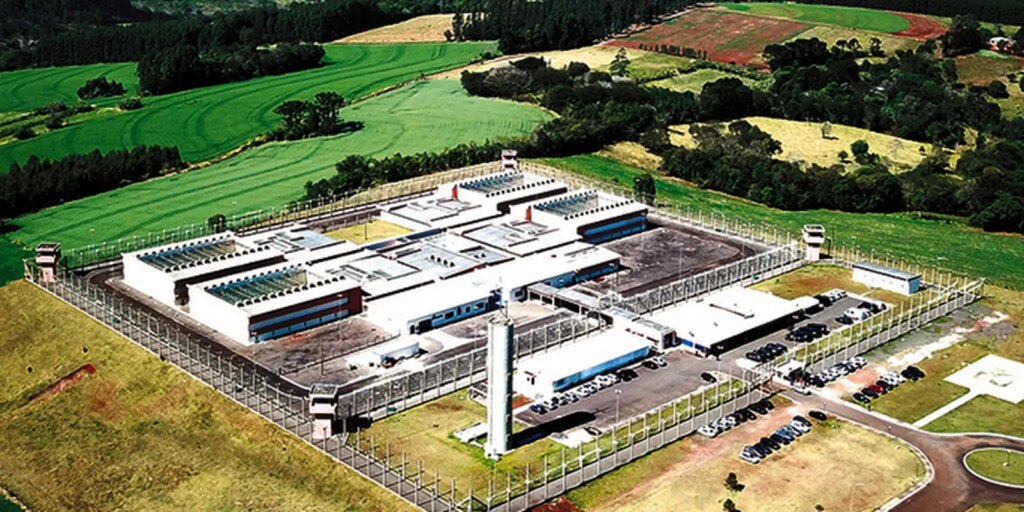 sete-chefes-do-comando-vermelho-sao-levados-para-catanduvas,-no-parana