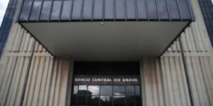 mercado-financeiro-eleva-projecao-do-pib-para-2,25%-em-2025