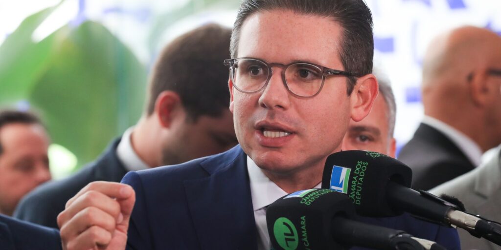 motta-elogia-servidora-alvo-da-pf-e-diz-que-dino-nao-aponta-desvio