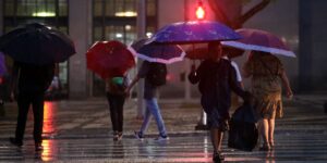 inmet-emite-alerta-laranja-para-chuvas-e-ventos-no-sudeste-e-no-parana