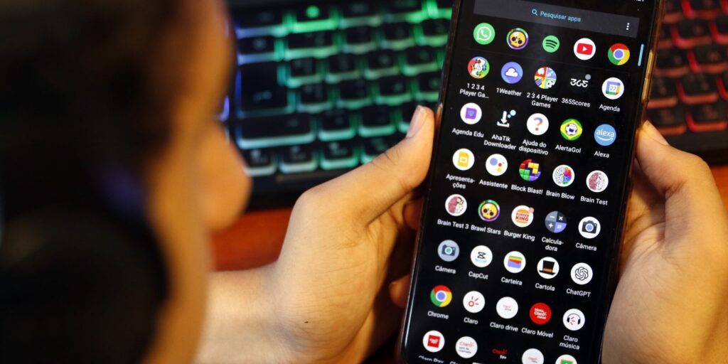 agu-pede-que-pf-investigue-usuarios-que-publicaram-videos-misoginos