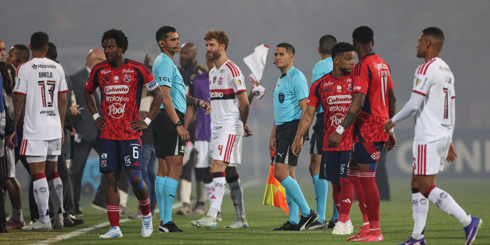 jogo-do-flamengo-na-libertadores-e-cancelado-por-atos-de-vandalismo