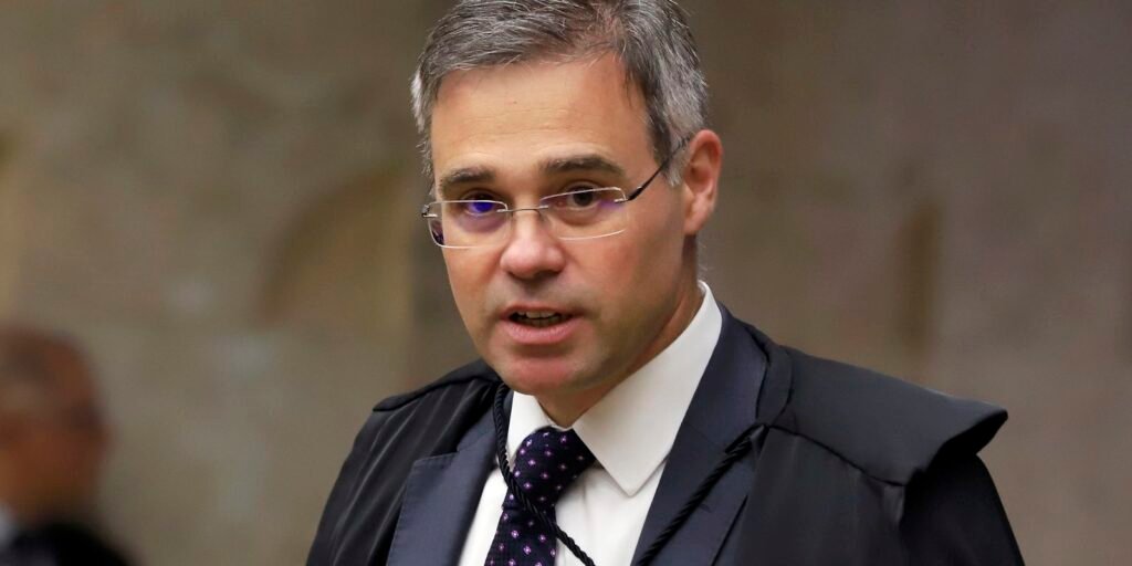 mendonca-rejeita-acao-contra-reajuste-do-bolsa-familia