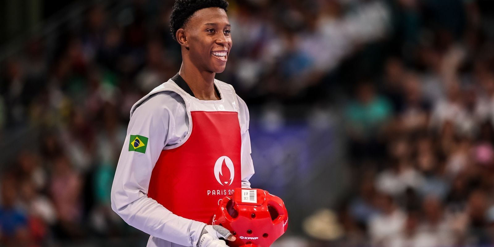 henrique-marques-leva-ouro,-o-2o-do-brasil-em-grand-prix-de-taekwond