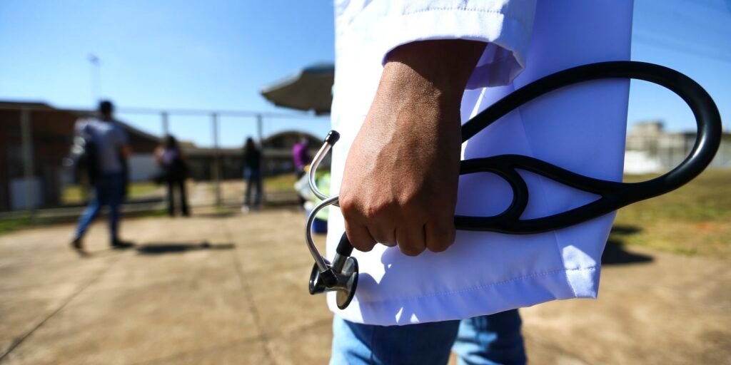 revalida-2026/2:-divulgado-resultado-de-casos-de-logistica-e-de-saude