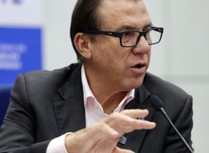 pecs-da-escala-6×1-nao-competem-com-proposta-do-governo,-diz-marinho