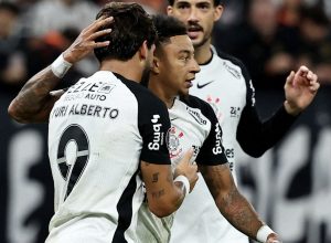 corinthians-derrota-penarol-para-seguir-100%-na-libertadores