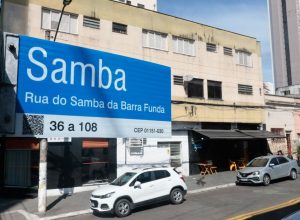 “chao-de-memoria”,-rua-do-samba-homenageia-berco-do-genero-em-sp