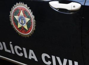 manifestacao-no-rio-de-janeiro-tem-tiros-e-interdicao-de-ruas