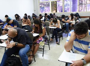 provas-do-encceja-sao-realizadas-neste-domingo-em-todo-o-pais