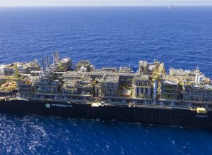 campo-de-buzios,-da-petrobras,-bate-recordes-de-exportacao-de-gas