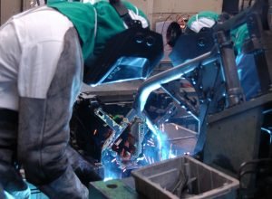 producao-industrial-interrompe-2-meses-de-queda-e-sobe-0,2%-em-julho
