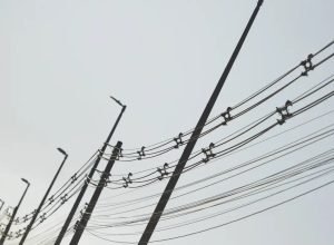 operacao-em-ferros-velhos-quer-reduzir-furto-de-fios-de-cobre-no-rio