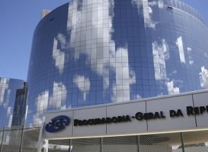 associacao-de-procuradores-pede-moderacao-diante-de-crise-no-stf