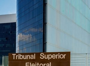 tse-forma-maioria-para-manter-retirada-de-posts-sobre-nossa-senhora