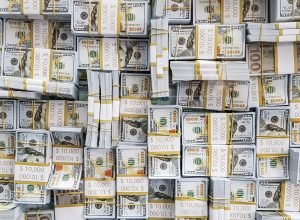 dolar-fecha-acima-de-r$-5,22-em-dia-de-mal-estar-global