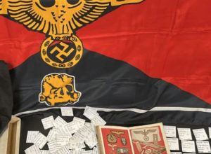 homem-de-70-anos-e-preso-no-rio-por-comercializar-simbolos-nazistas