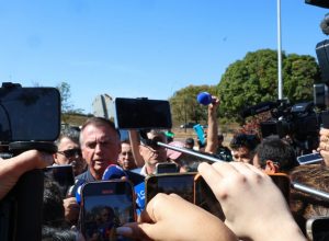 defesa-diz-que-medidas-contra-bolsonaro-sao-severas