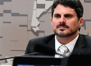 moraes-determina-bloqueio-de-contas-do-senador-marcos-do-val