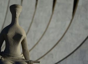 moraes-quer-extradicao-de-ex-assessor-do-tse-acusado-de-vazamentos