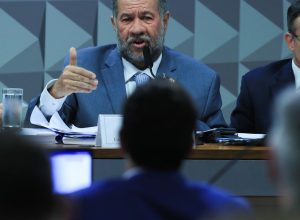 lupi-diz-que-governo-acompanhava,-mas-sem-dimensao-de-fraudes-no-inss